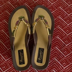 Jeweled Wedges from Grandco